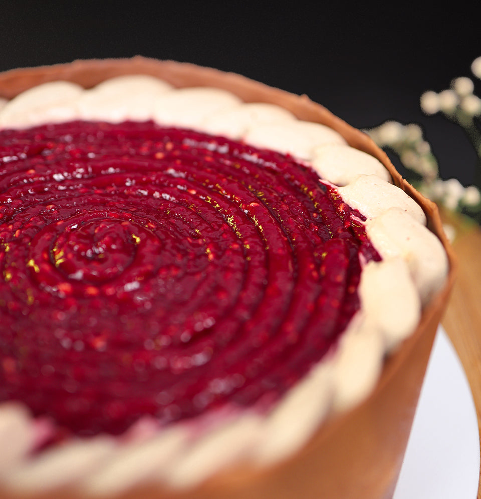 Raspberry & Milk Chocolate Cake